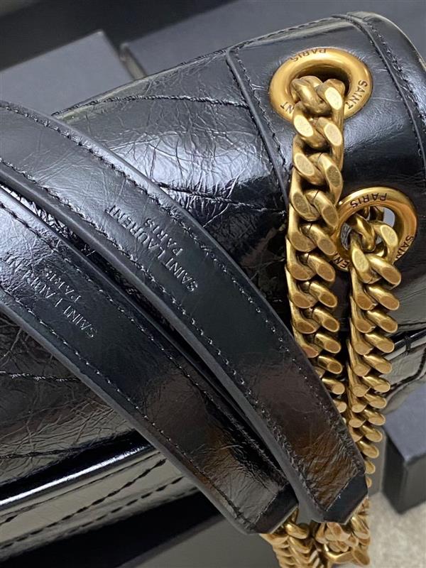 2026127204341856 550